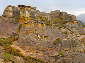 Isalo Bara Burial Site 01