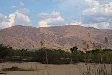 Manambolo R Trail Terrain