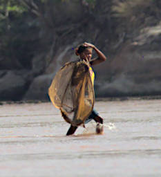 Manambolo R Fisherwomen