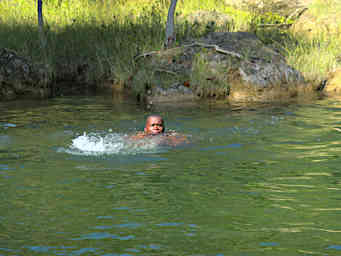 Manambolo R Side Canyon Pool Lova