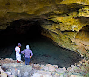 Tsianampetsoa Cave